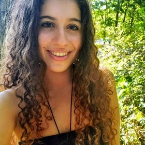 Meet your Posher, Nina